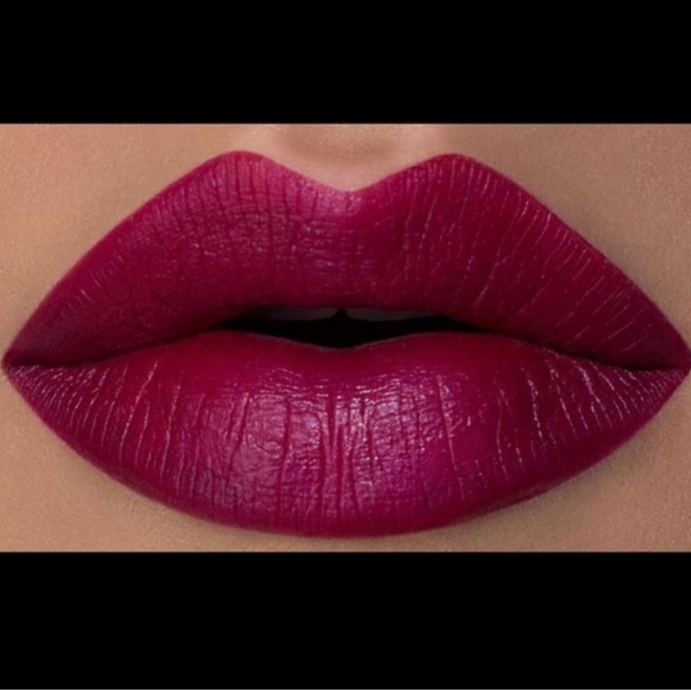 NEW ABH Liquid Lipstick in Sugar Plum